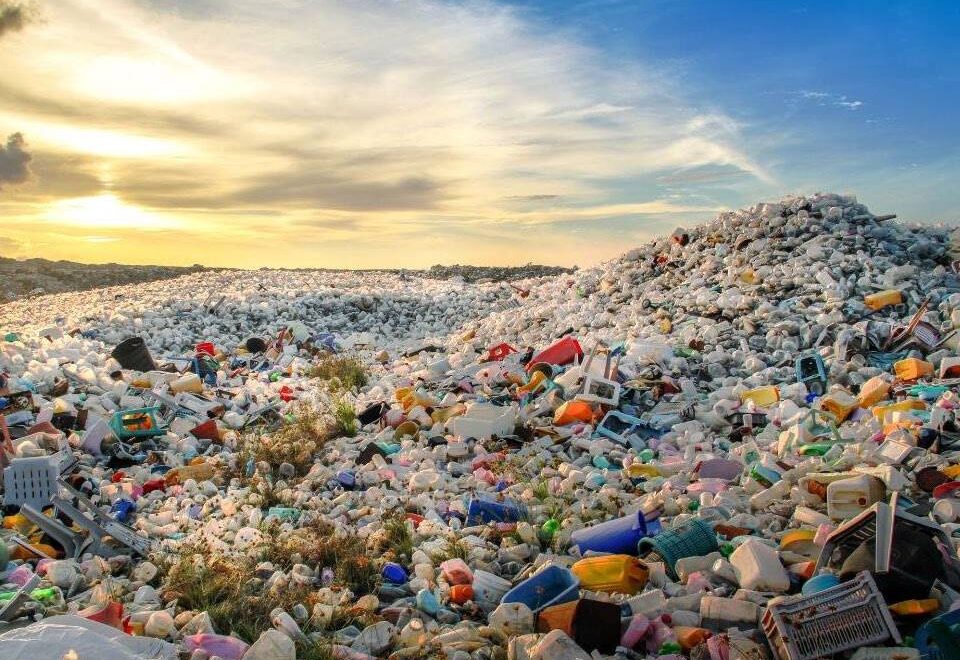 Plastic waste: the inaudible warning bell